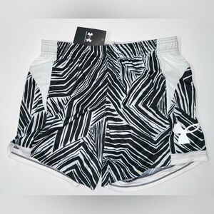 Under Armour Baseline 6” Shorts